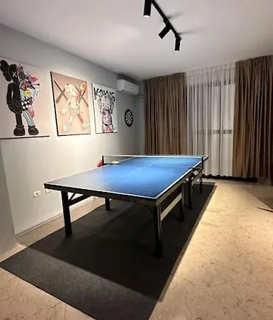 Super House Blloku - 3 * 티라나